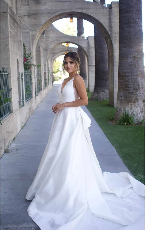 1275 Vintage Wedding Gown