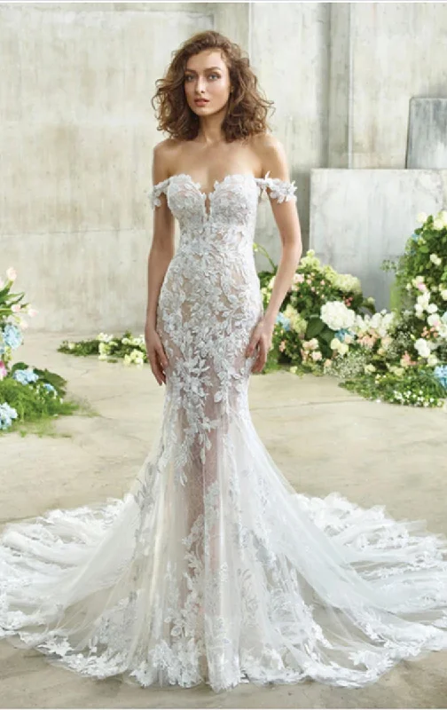 Etta Lace Back Wedding