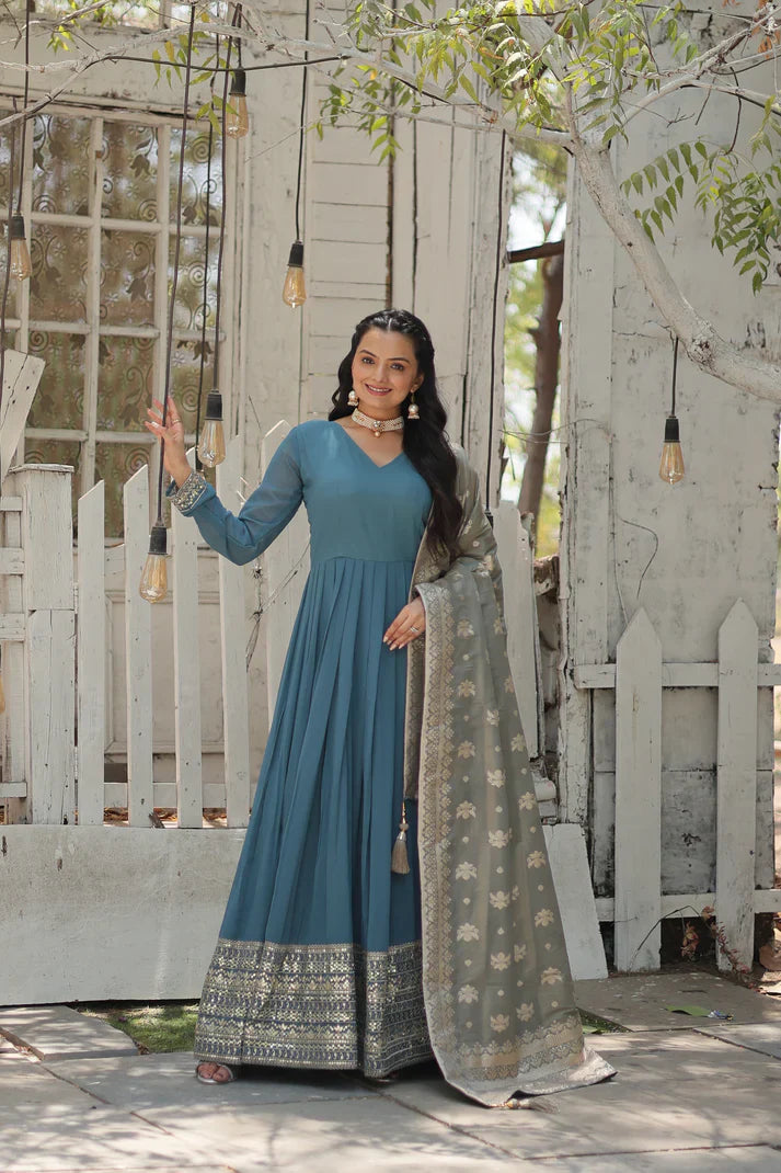 PREMIUM DESIGNER GOWN WITH DUPATTA Luxury party dresses