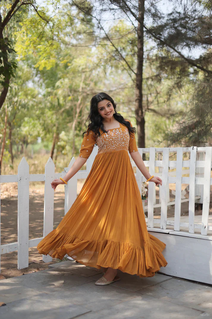 WOMENSAVTAR PREMIUM DESIGNER GOWN Plus size party dresses