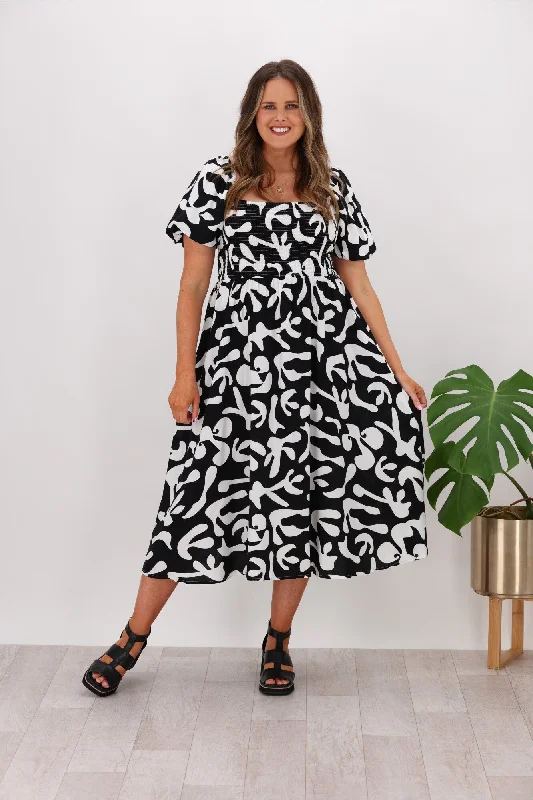 Miracle Filagree Shirred Dress Black Elegant unclassified dresses